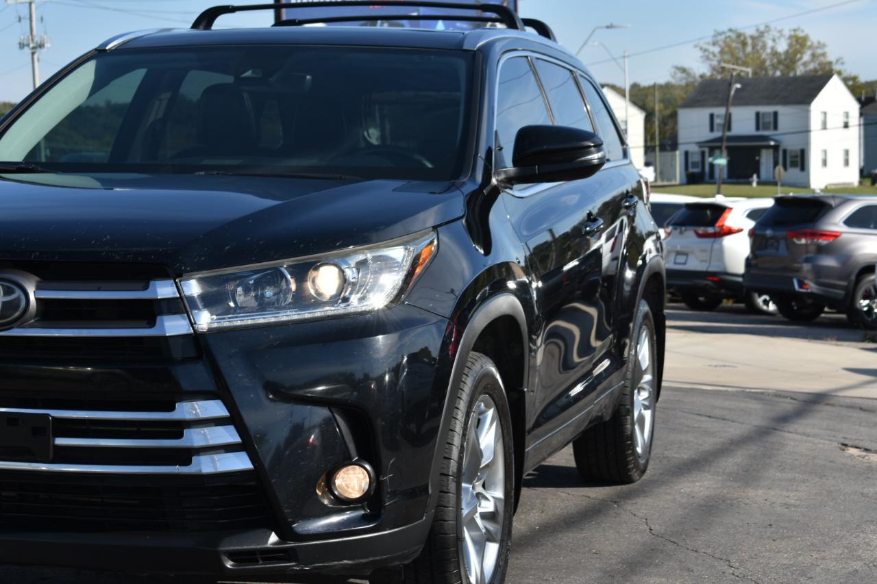 Toyota Highlander Limited FWD V6 2018