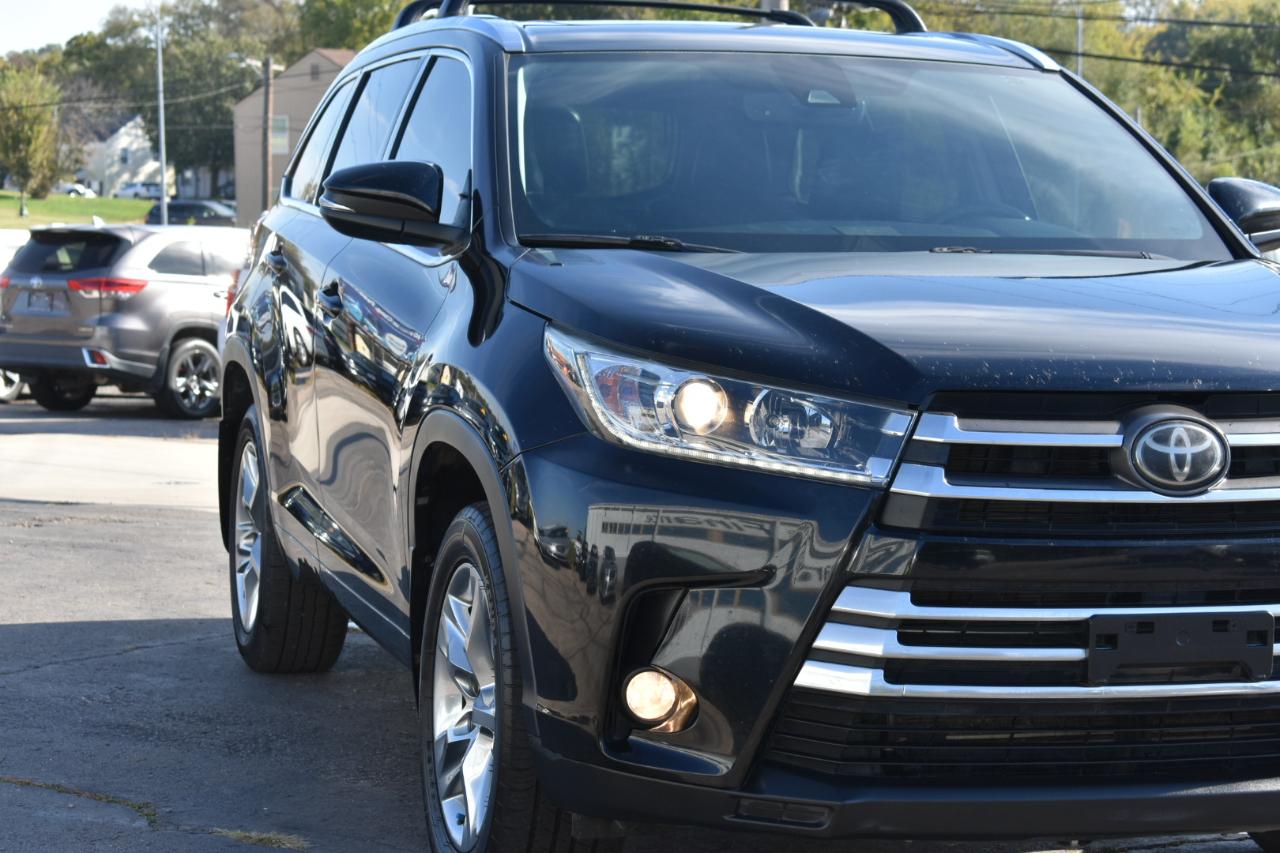Toyota Highlander Limited FWD V6 2018