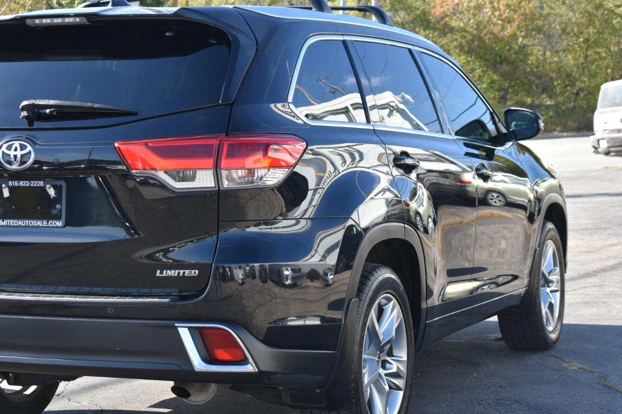 Toyota Highlander Limited FWD V6 2018