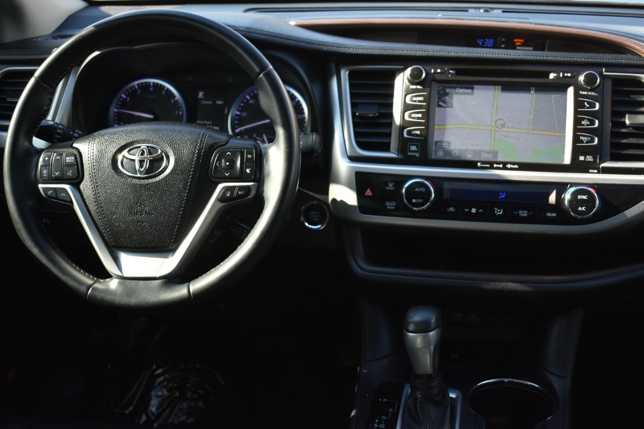 Toyota Highlander Limited FWD V6 2018