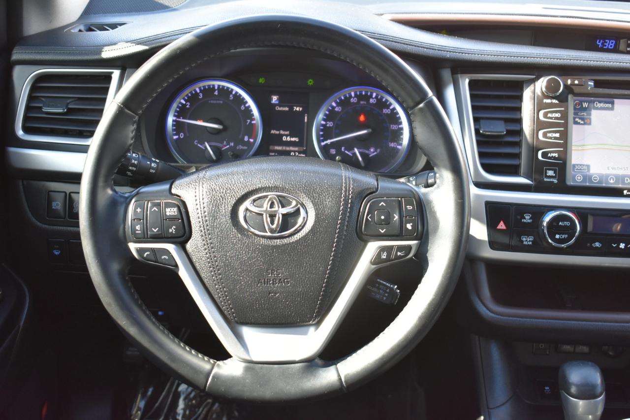 Toyota Highlander Limited FWD V6 2018