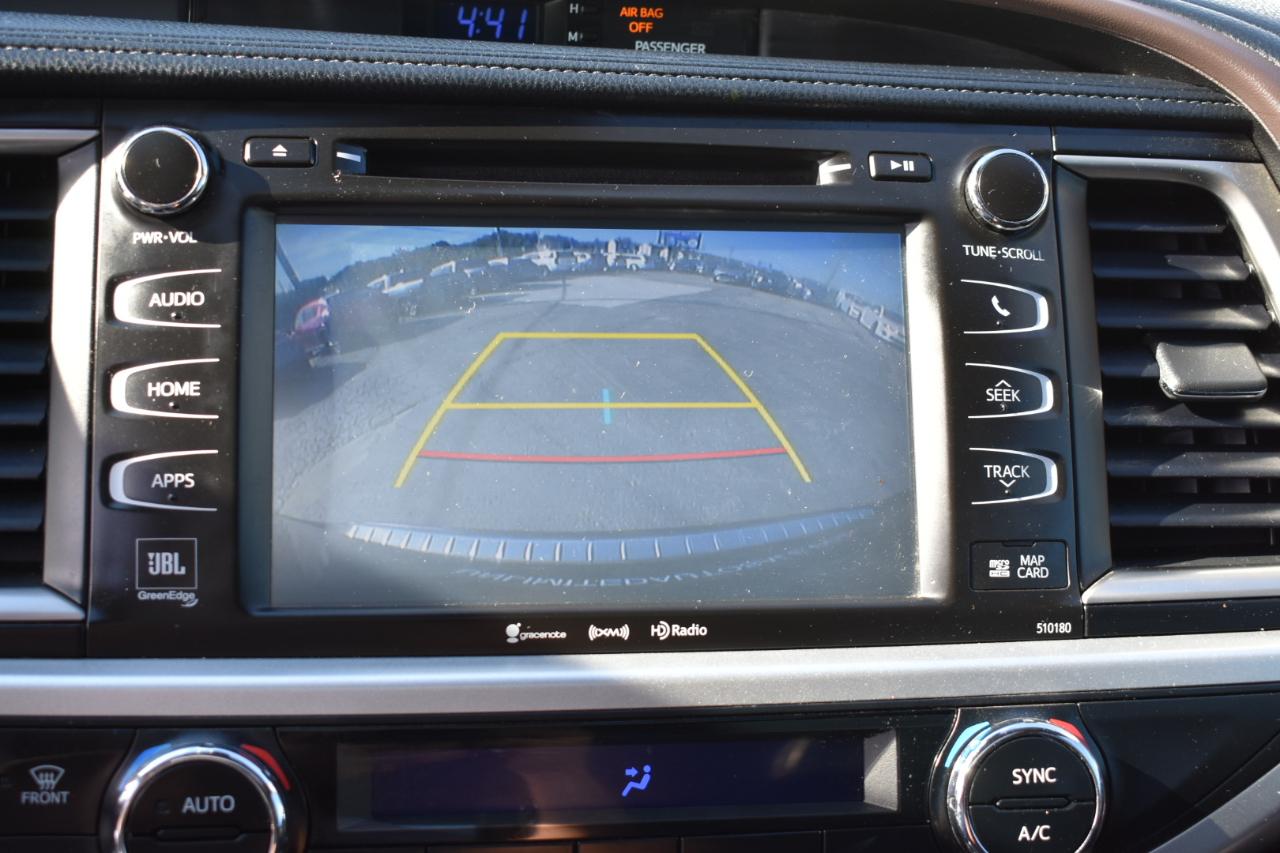 Toyota Highlander Limited FWD V6 2018