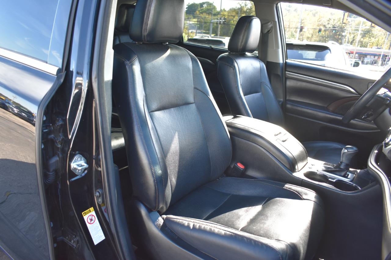 Toyota Highlander Limited FWD V6 2018