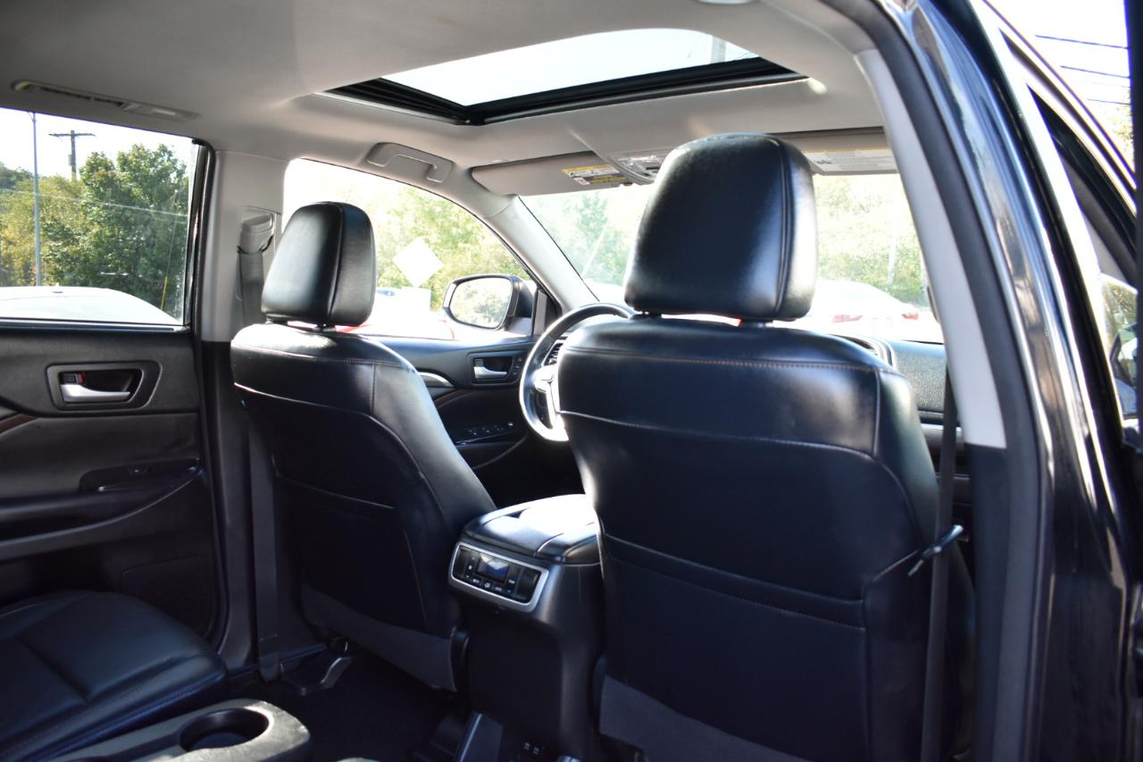 Toyota Highlander Limited FWD V6 2018