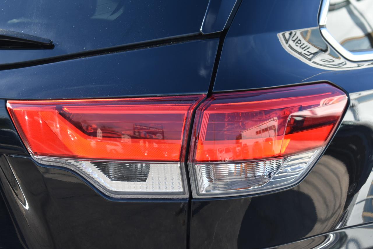 Toyota Highlander Limited FWD V6 2018