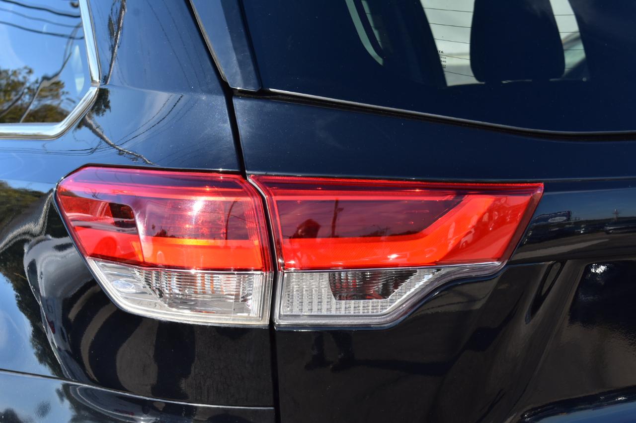 Toyota Highlander Limited FWD V6 2018