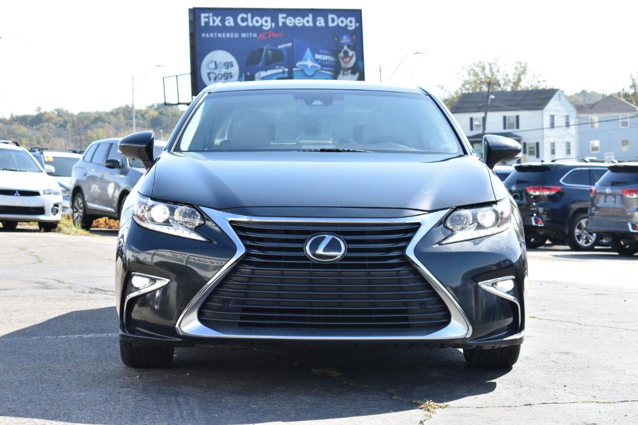 Lexus ES 350 Sedan 2016