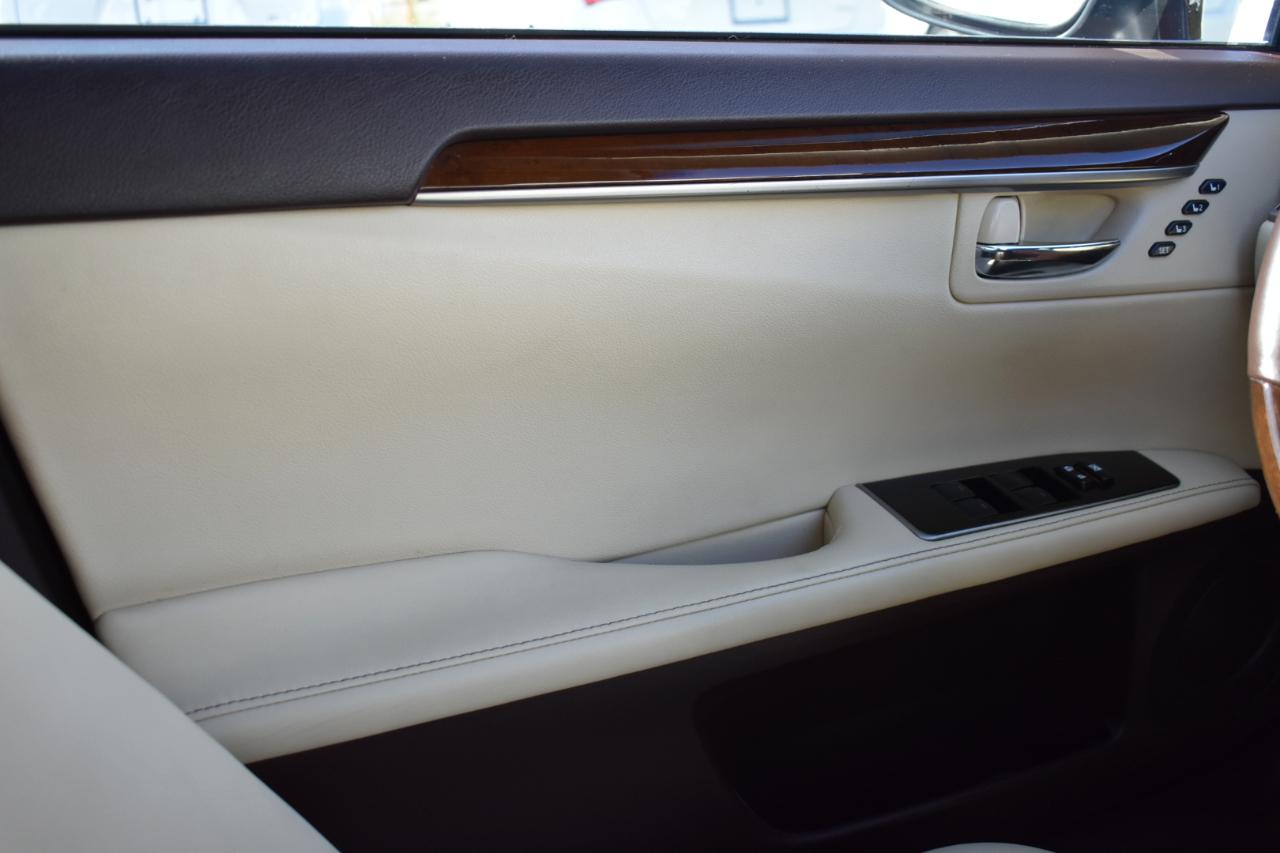 Lexus ES 350 Sedan 2016