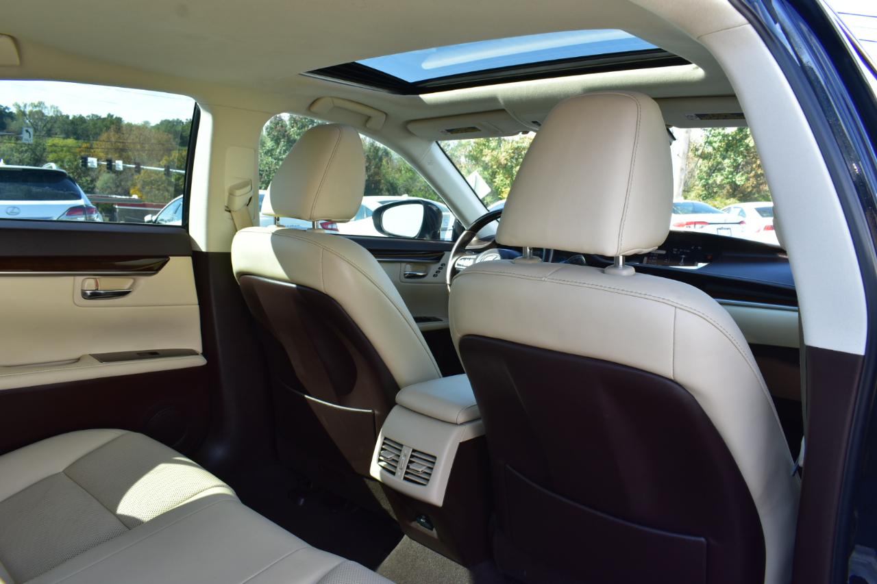 Lexus ES 350 Sedan 2016