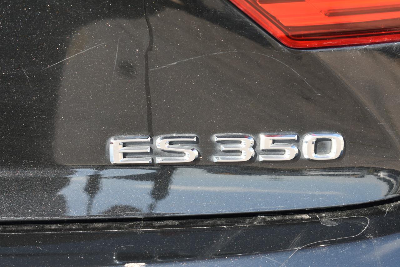 Lexus ES 350 Sedan 2016