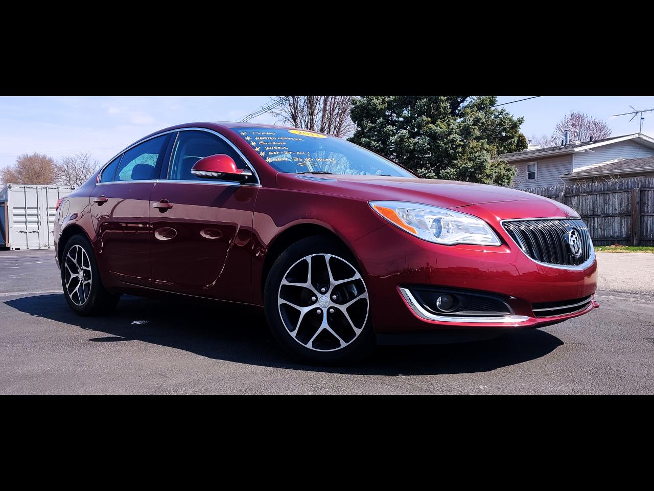 Buick Regal 4dr Sdn Sport Touring FWD 2017