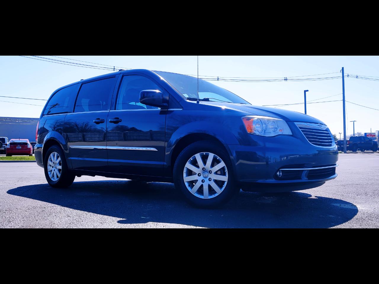 Chrysler Town & Country 4dr Wgn Touring 2013