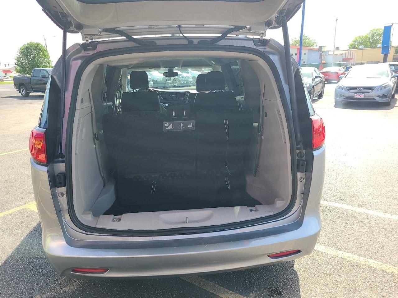 Chrysler Voyager LXI FWD 2021