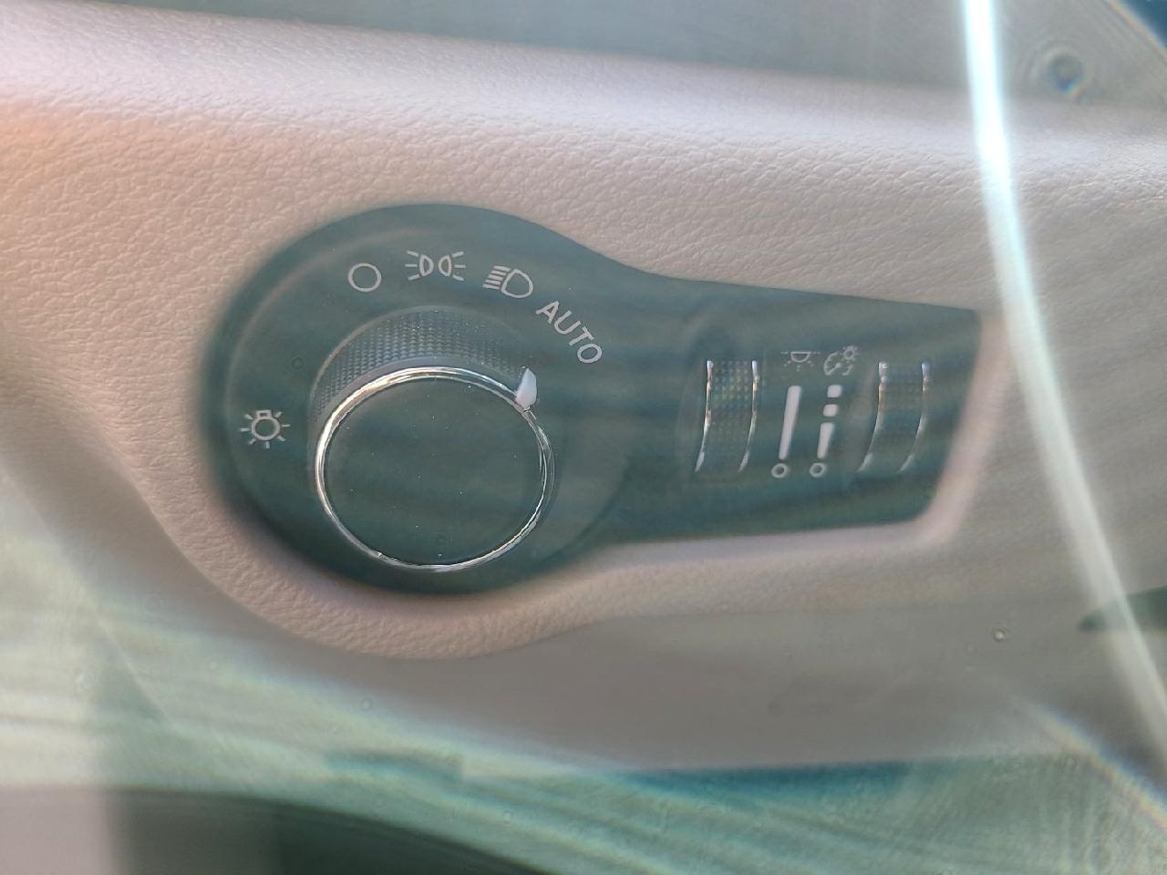 Chrysler Voyager LXI FWD 2021