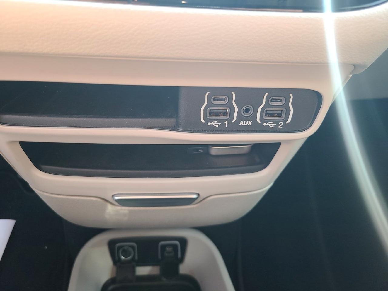 Chrysler Voyager LXI FWD 2021