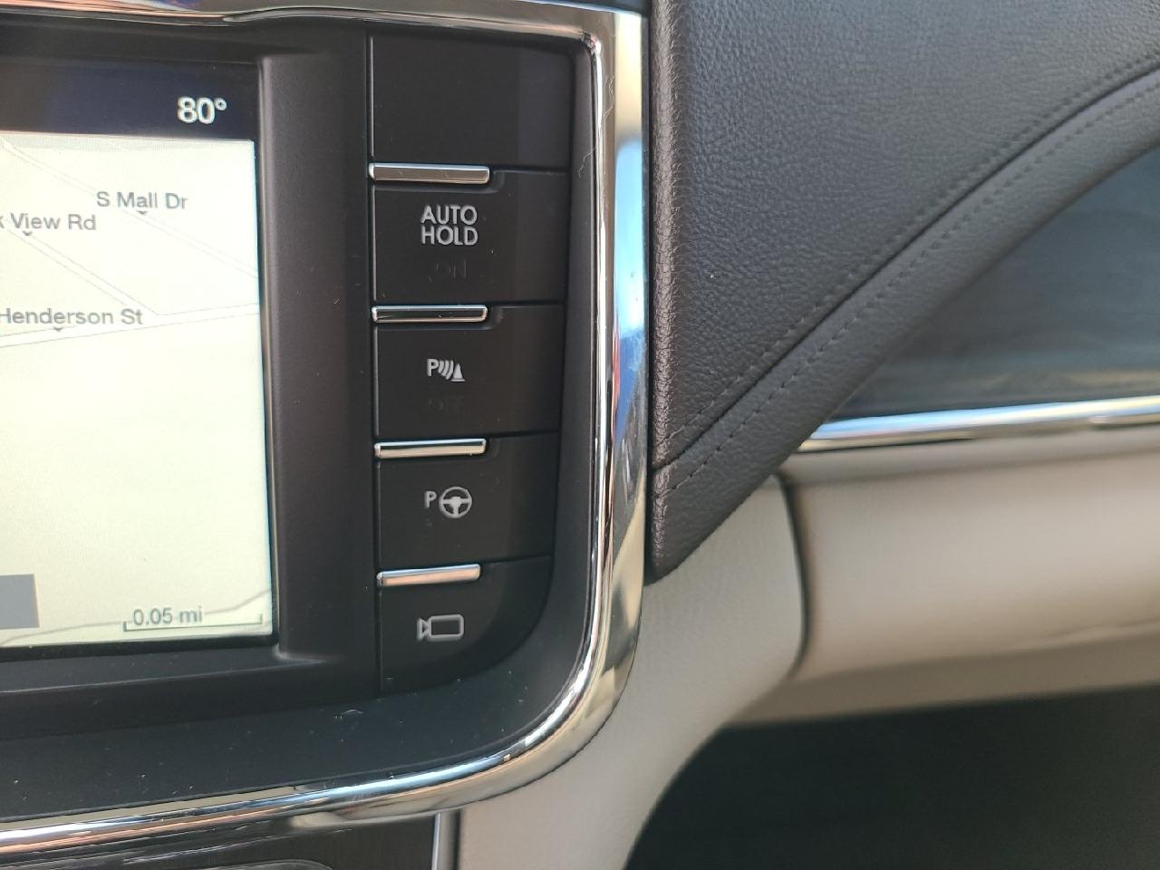 Lincoln Continental Reserve AWD 2017