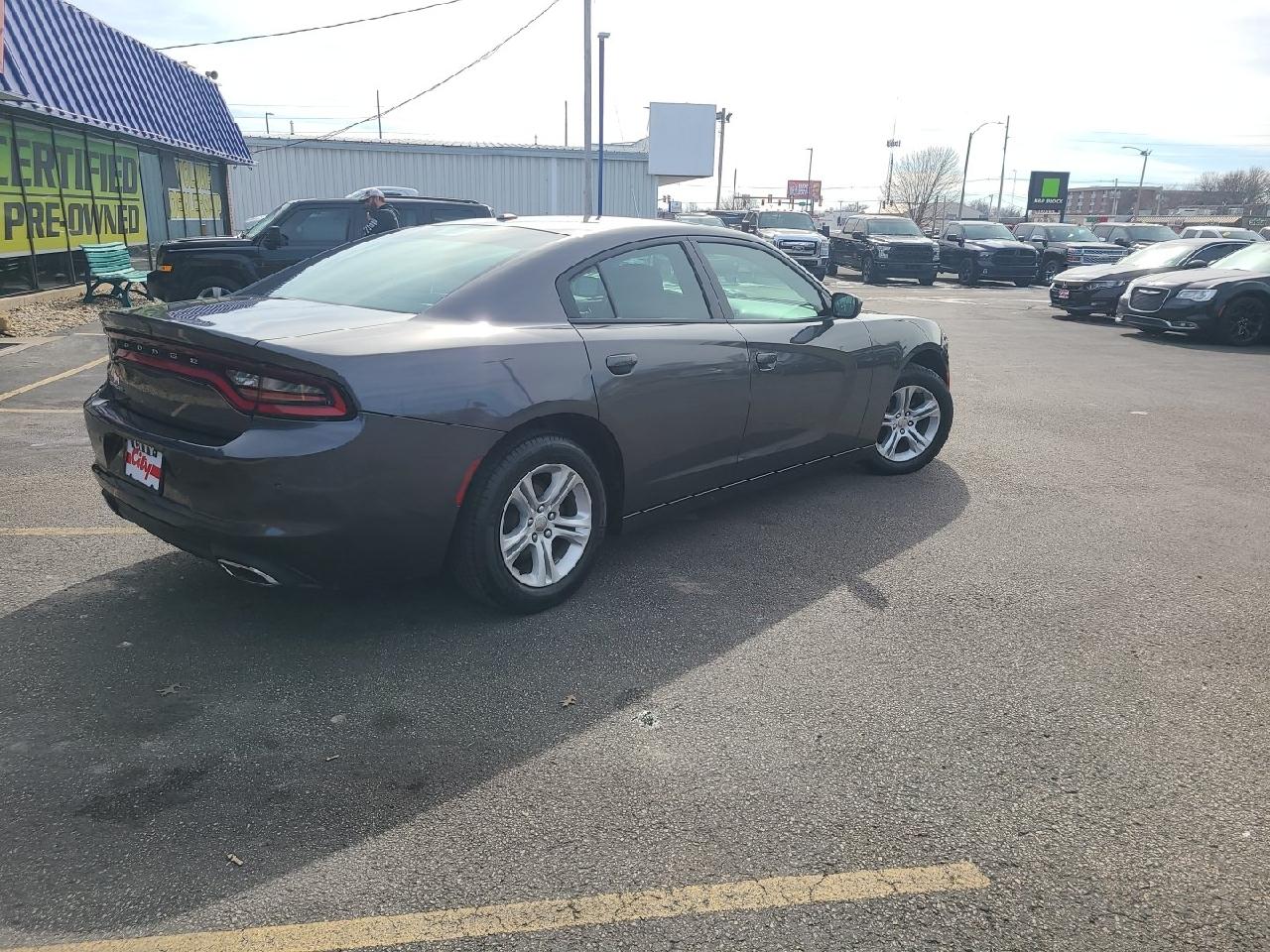 Dodge Charger SXT RWD 2019