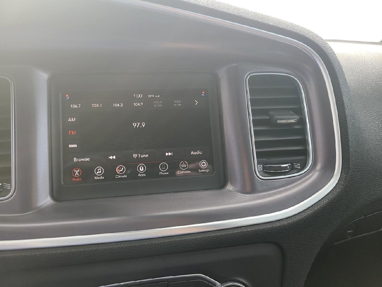 Dodge Charger SXT RWD 2019