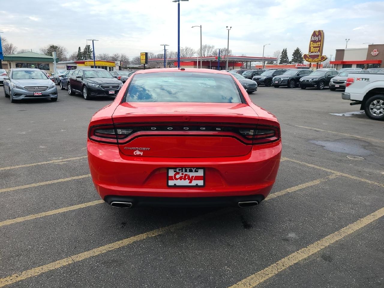 Dodge Charger SXT RWD 2019