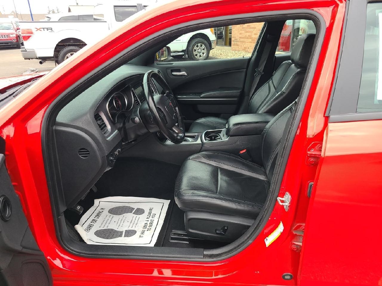 Dodge Charger SXT RWD 2019