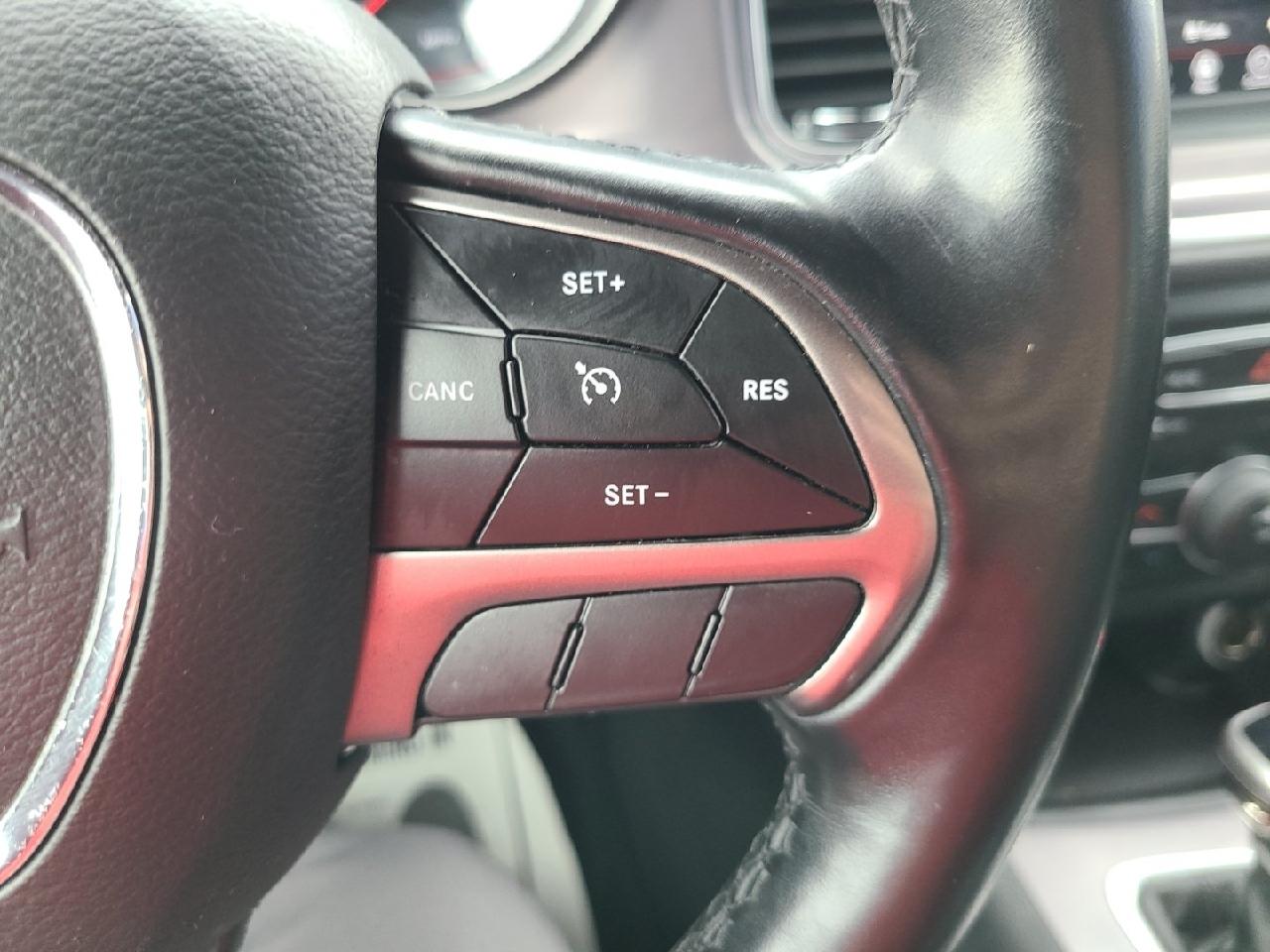 Dodge Charger SXT RWD 2019