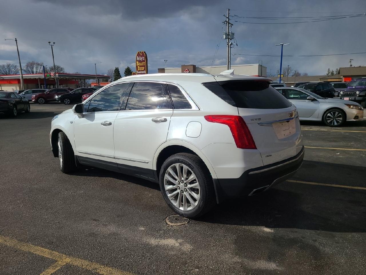 Cadillac XT5 AWD 4dr Platinum 2017