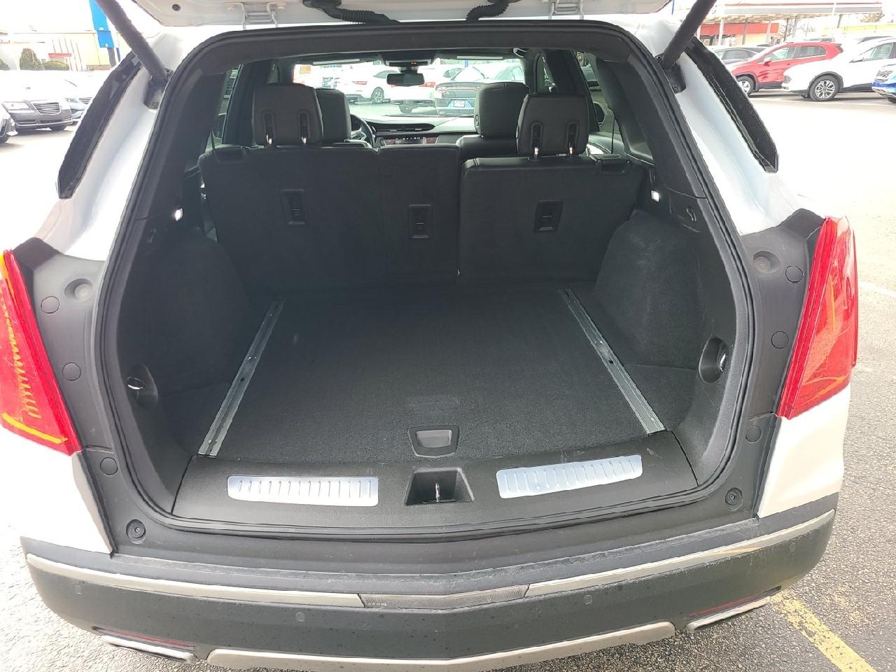 Cadillac XT5 AWD 4dr Platinum 2017
