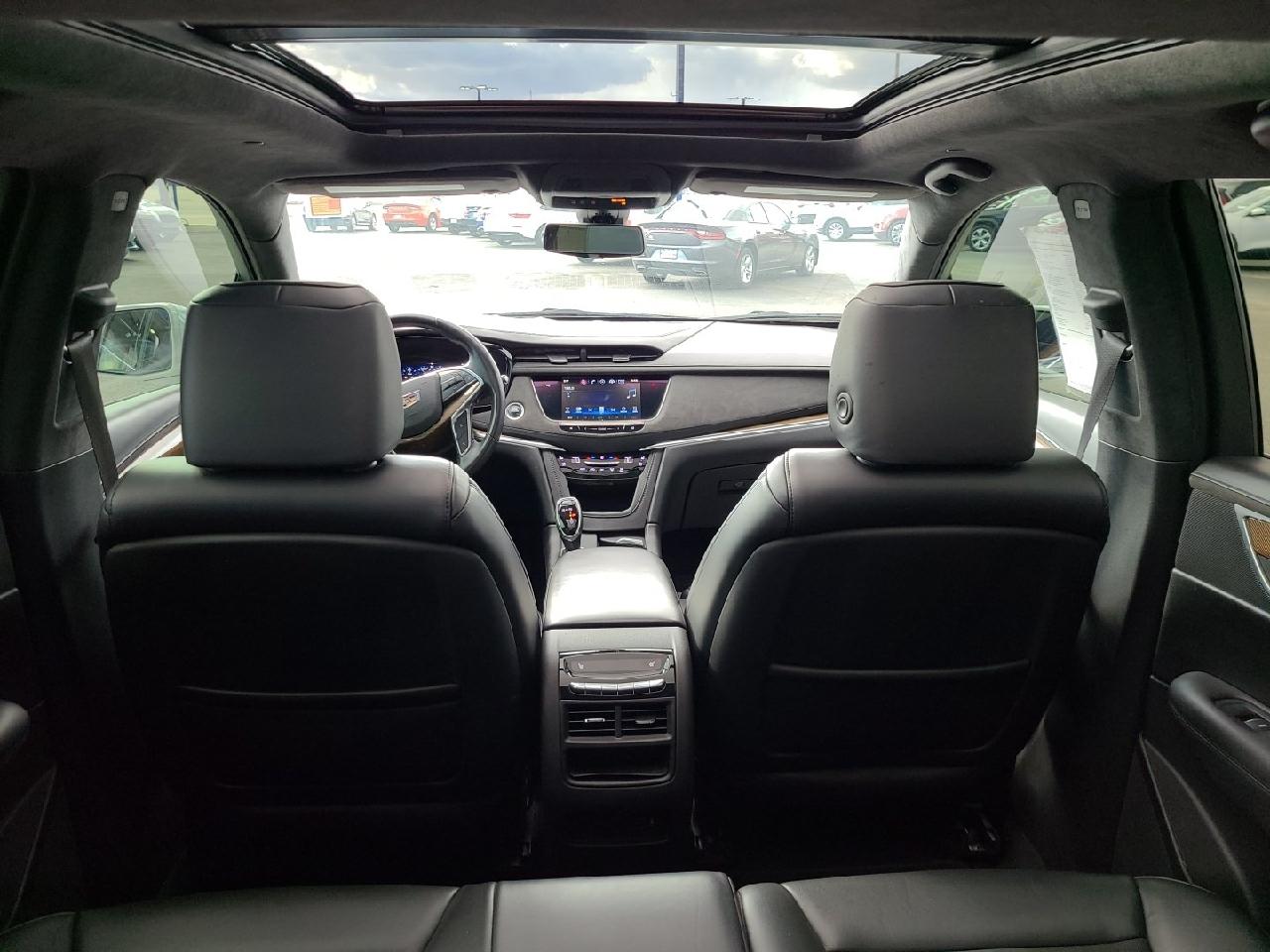 Cadillac XT5 AWD 4dr Platinum 2017