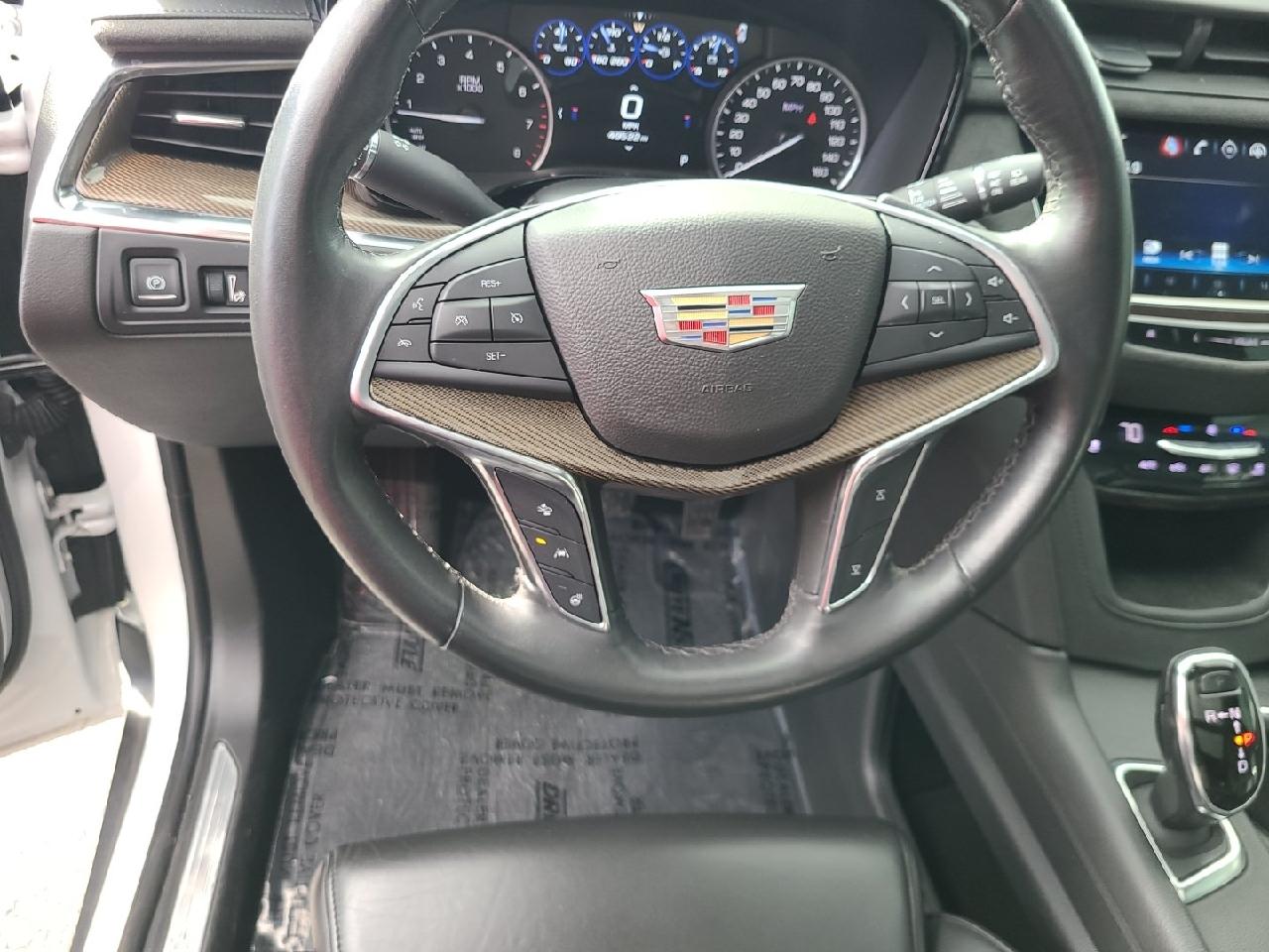 Cadillac XT5 AWD 4dr Platinum 2017