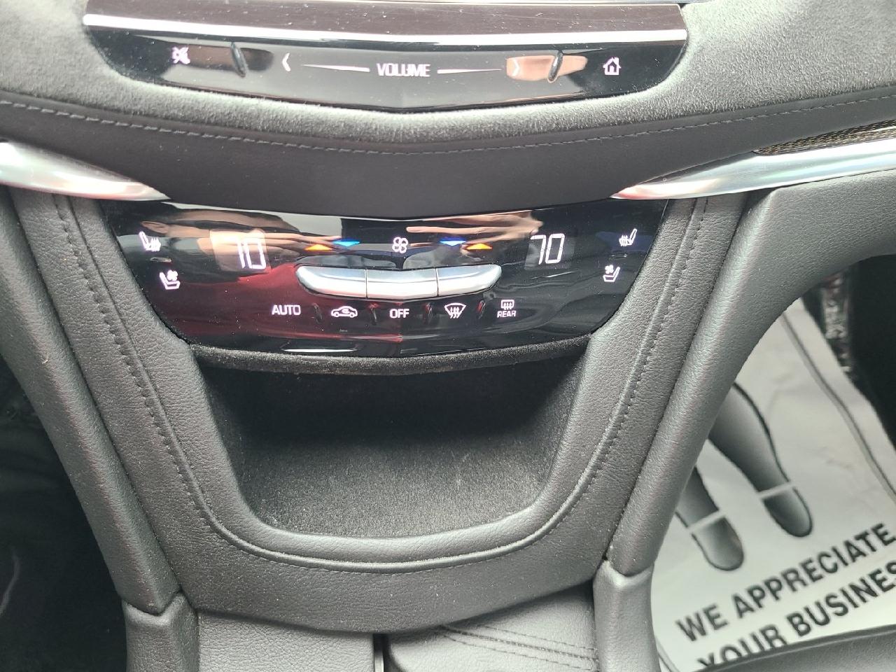 Cadillac XT5 AWD 4dr Platinum 2017