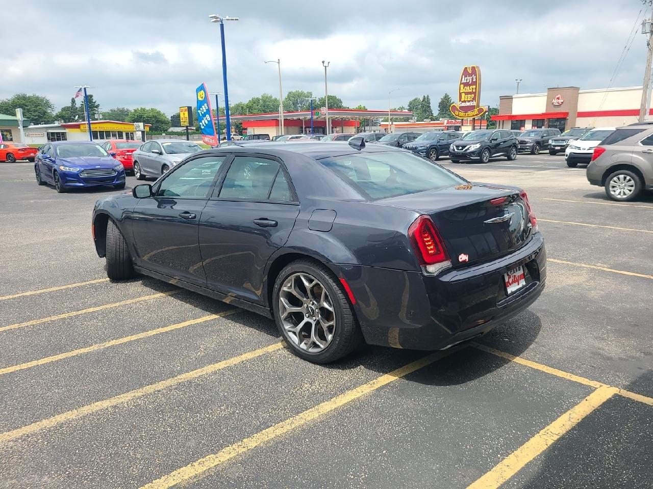 Chrysler 300  2017