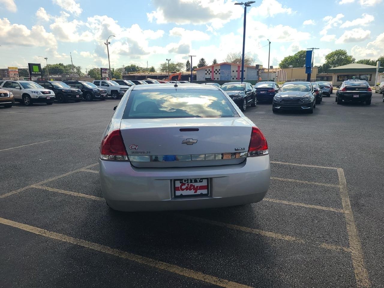 Chevrolet Impala 4dr Sdn LS Retail 2011
