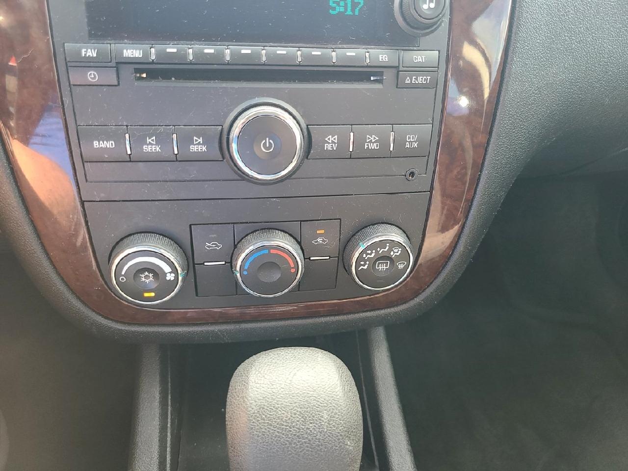 Chevrolet Impala 4dr Sdn LS Retail 2011