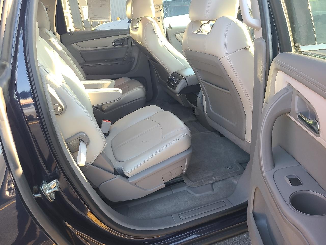 Chevrolet Traverse AWD 4dr LT w/2LT 2017