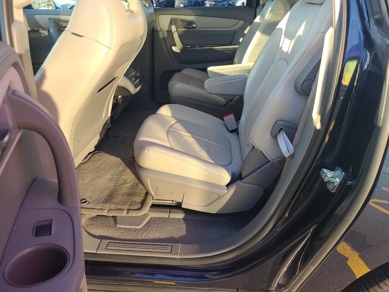Chevrolet Traverse AWD 4dr LT w/2LT 2017