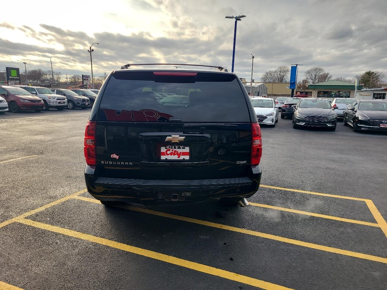 Chevrolet Suburban 4WD 4dr 1500 LTZ 2008