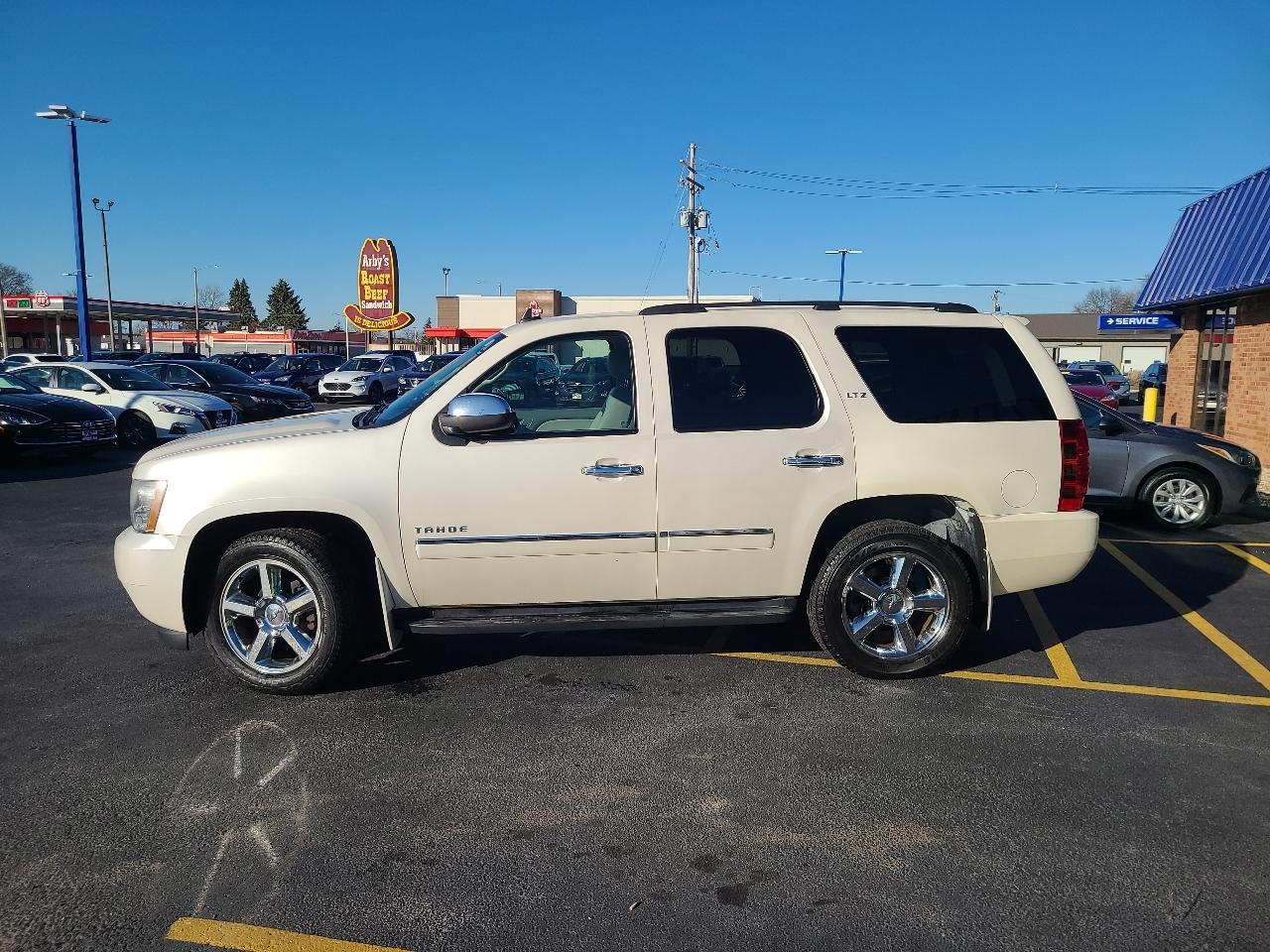 Chevrolet Tahoe 4WD 4dr 1500 LTZ 2011