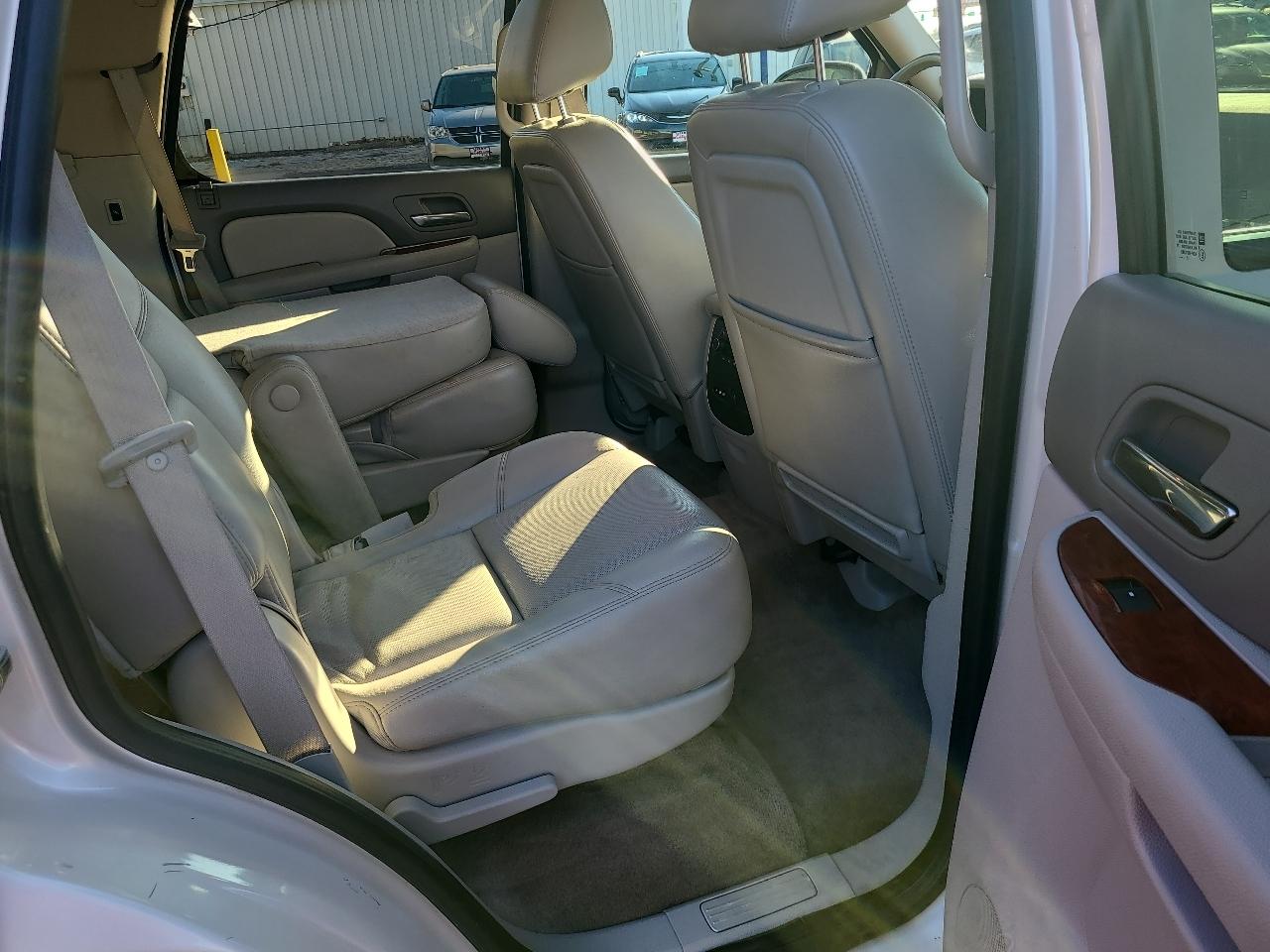 Chevrolet Tahoe 4WD 4dr 1500 LTZ 2011