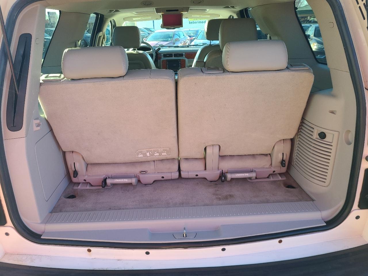 Chevrolet Tahoe 4WD 4dr 1500 LTZ 2011