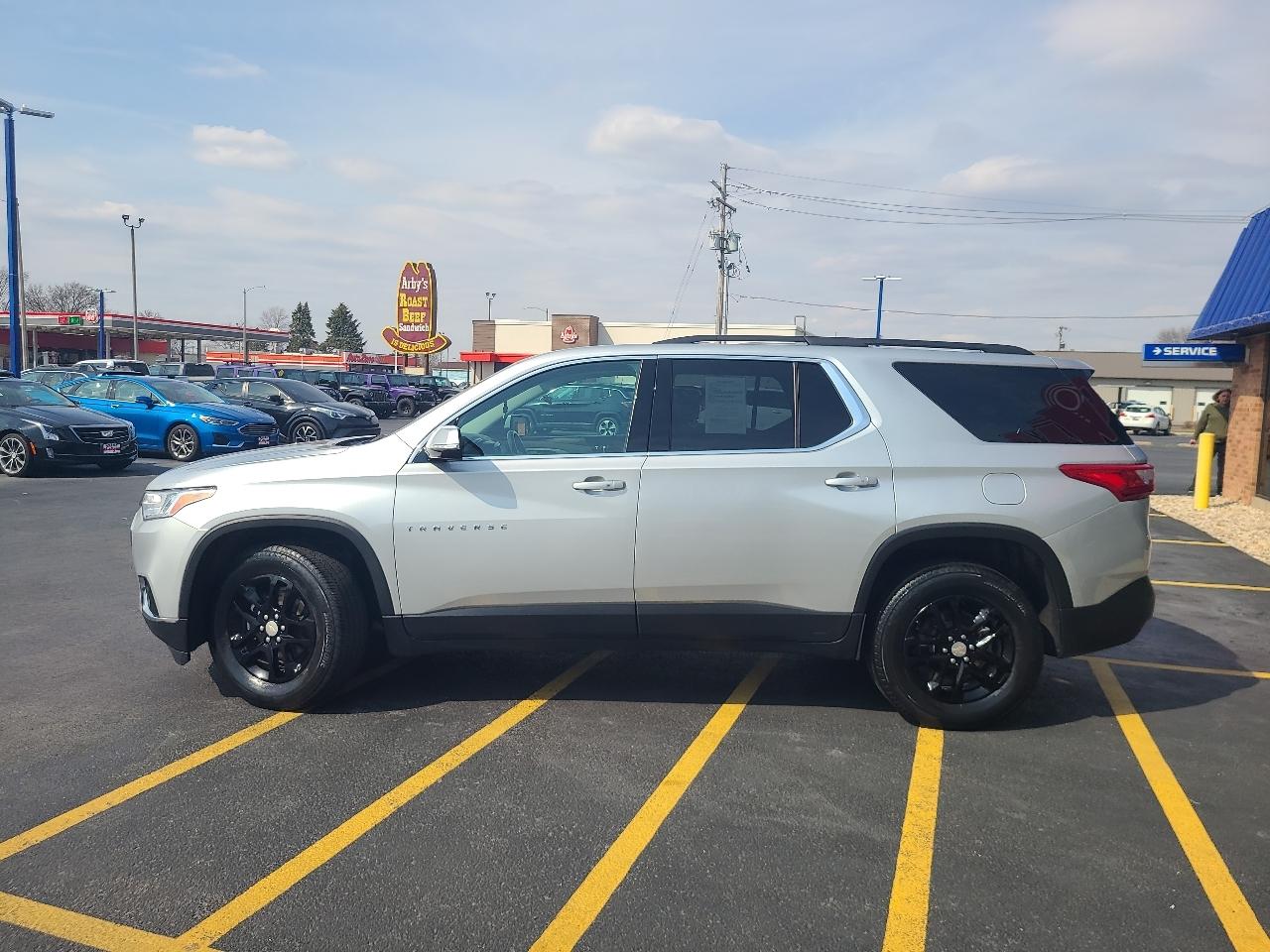 Chevrolet Traverse FWD 4dr LT Cloth w/1LT 2020