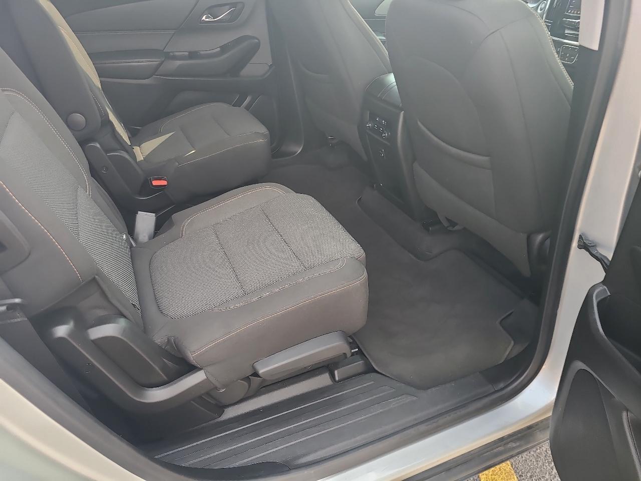 Chevrolet Traverse FWD 4dr LT Cloth w/1LT 2020