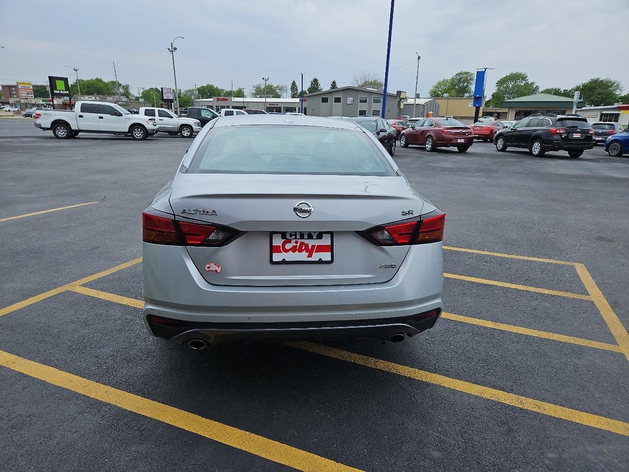 Nissan Altima 2.5 SR AWD Sedan 2021