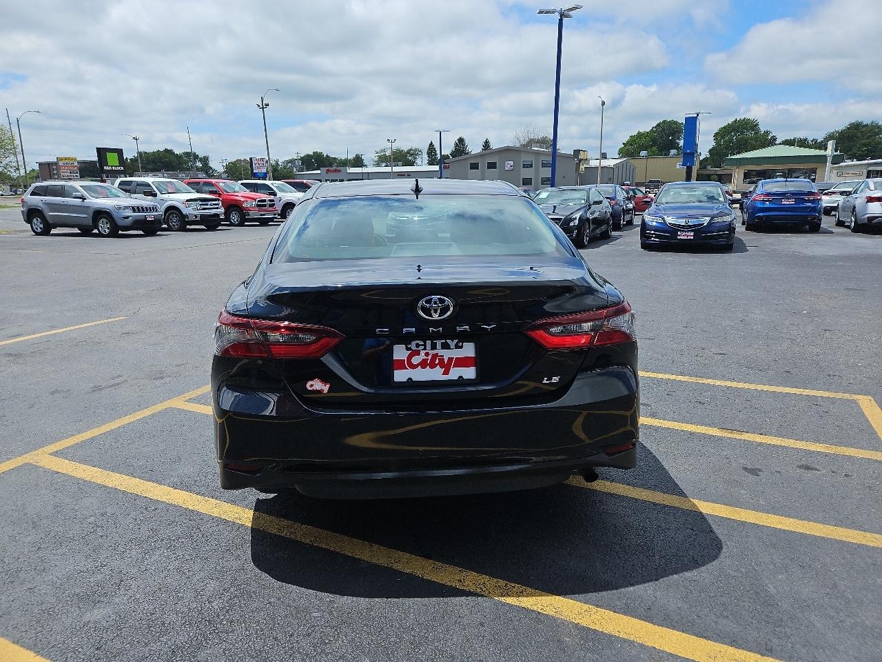 Toyota Camry  2022