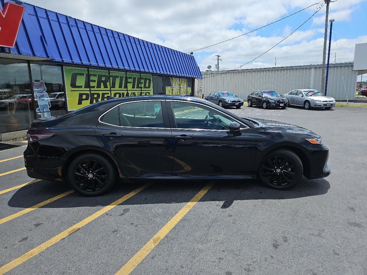 Toyota Camry  2022