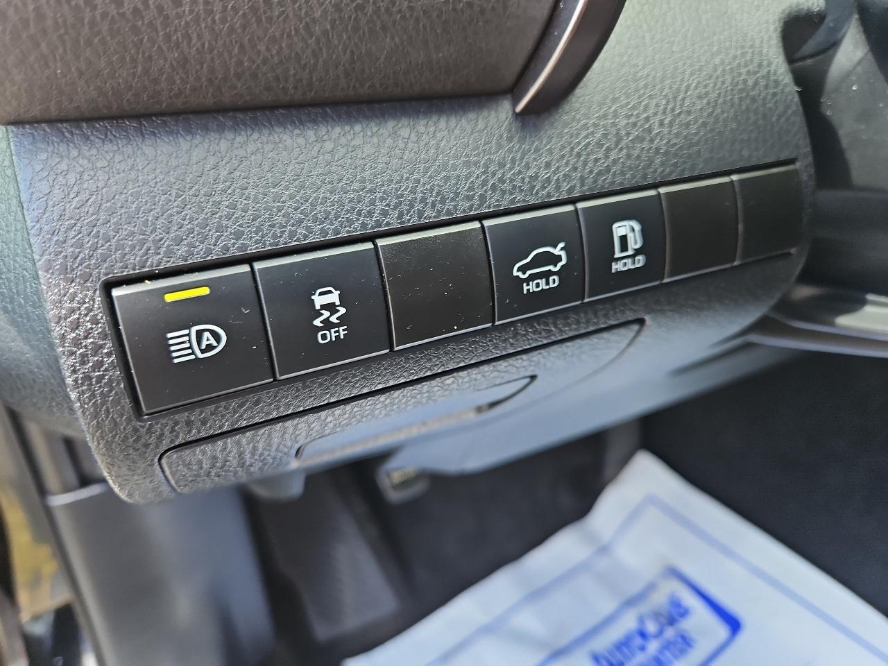 Toyota Camry  2022