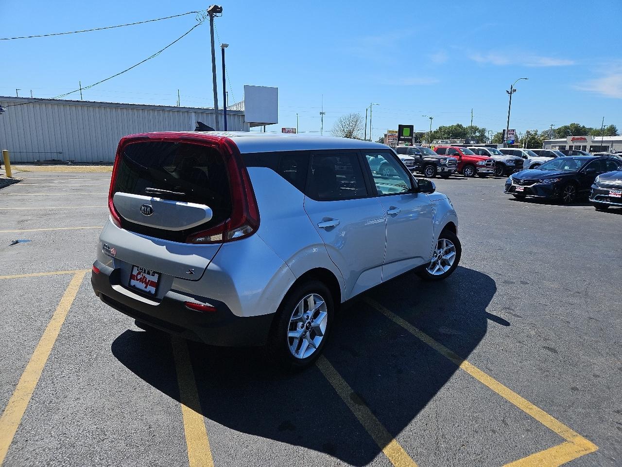 Kia Soul S IVT 2021