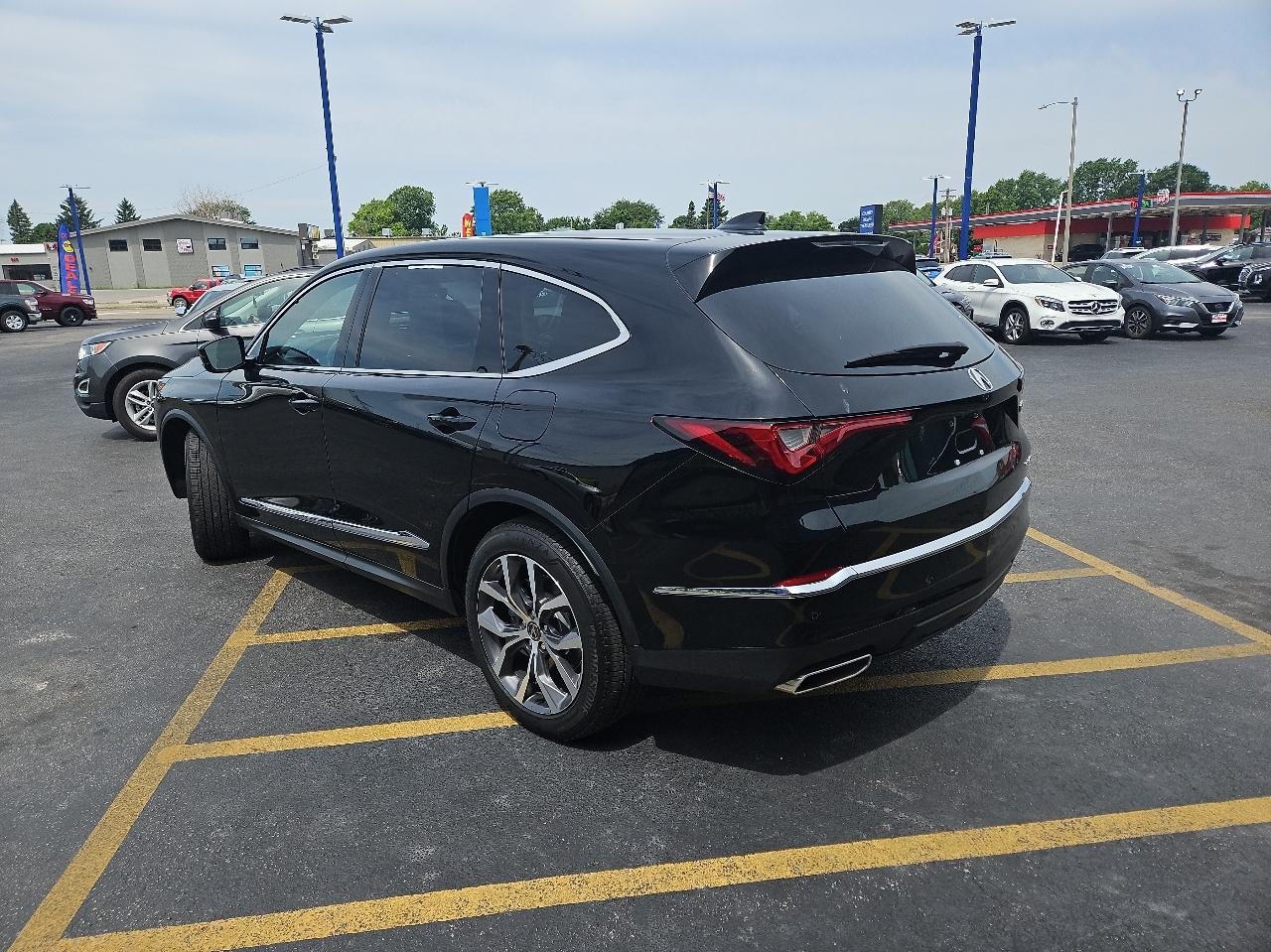 Acura MDX  2024