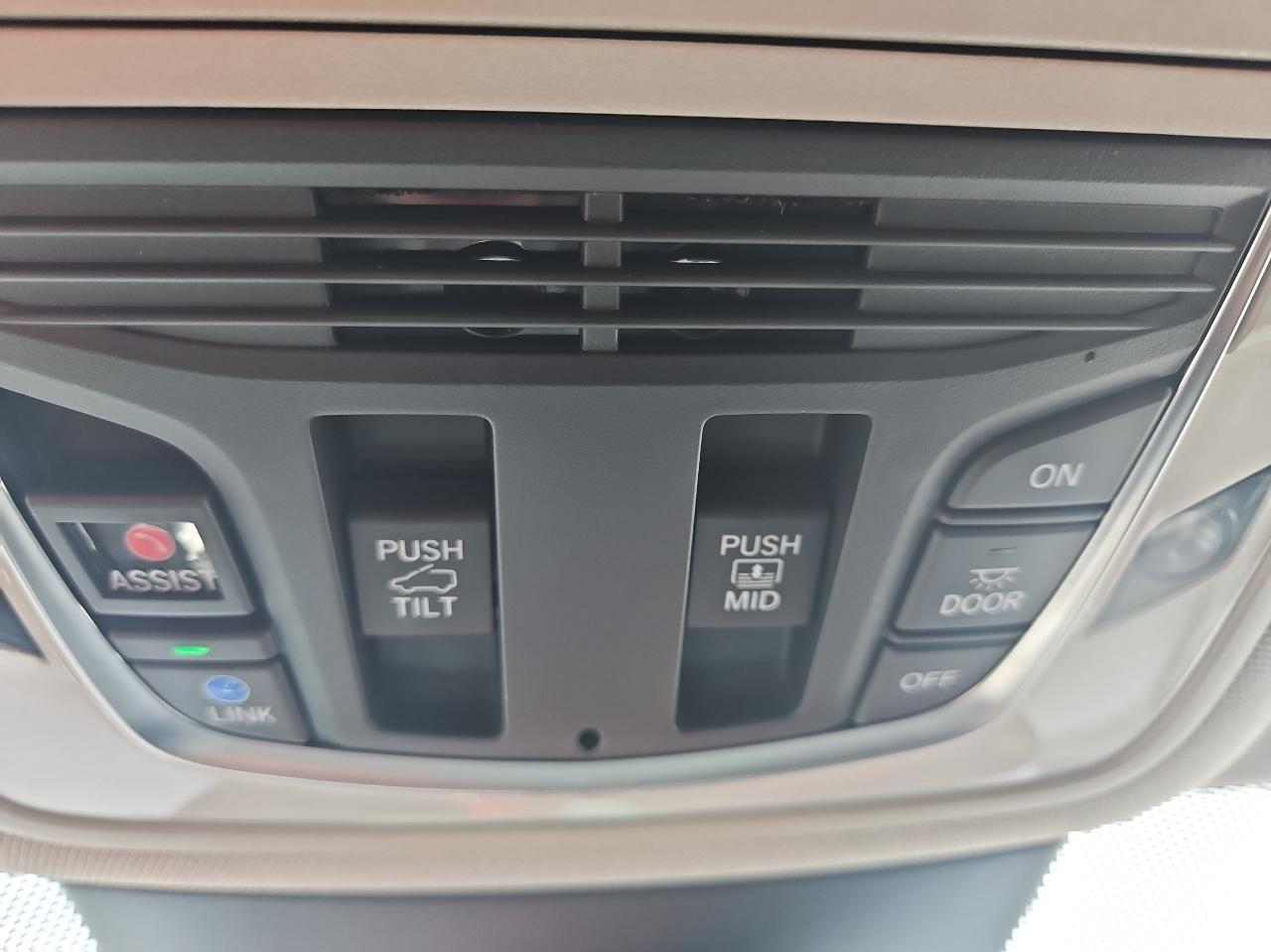 Acura MDX  2024