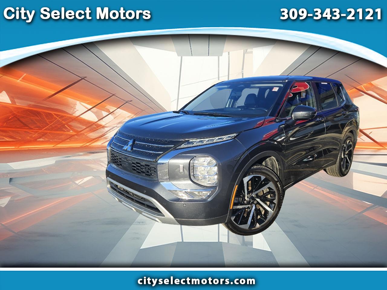 2024 Mitsubishi Outlander SE's photo