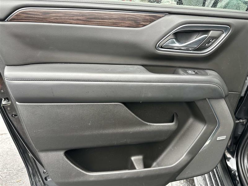 Chevrolet Suburban  2023